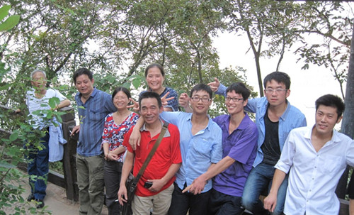 我所舉行2013年國(guó)慶登山活動(dòng)